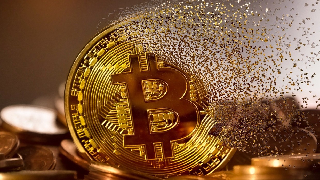 Bitcoin giảm giá mạnh 