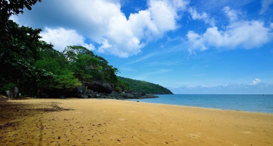 Bãi Đầm Trầu - Một trong những bãi biển đẹp trên thế giới