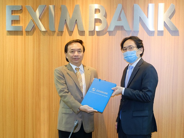 Ông Lộc mới lên nhận chức vụ mới, là CEO của Eximbank