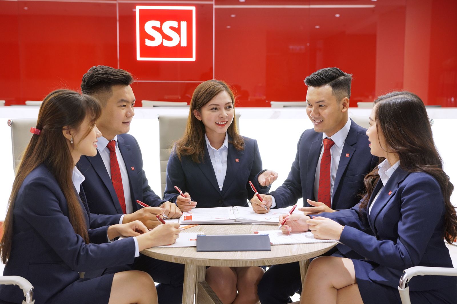 Công ty Cổ phần Chứng khoán SSI chính thức triển khai gói phí mới dành cho Nhóm nhà đầu tư mới chủ động đầu tư