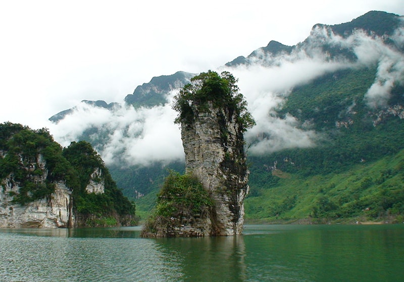 Khu du lịch sinh thái Na Hang giữa núi rừng tuyệt đẹp
